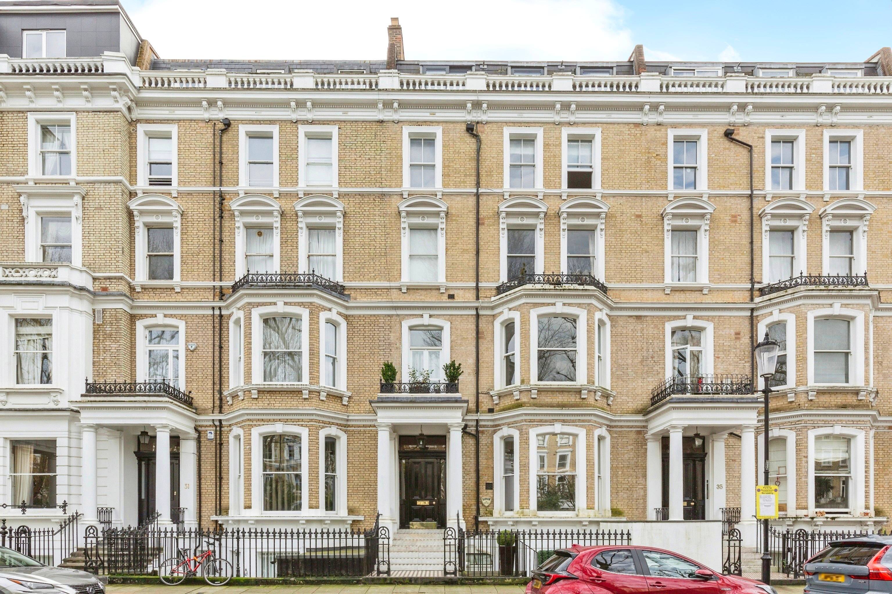 A fabulous two bedroom, two bathroom south-facing garden apartment