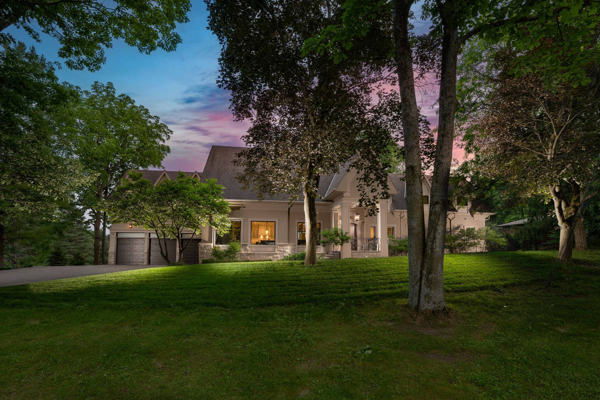 Extraordinary property in Kingscross Estates.