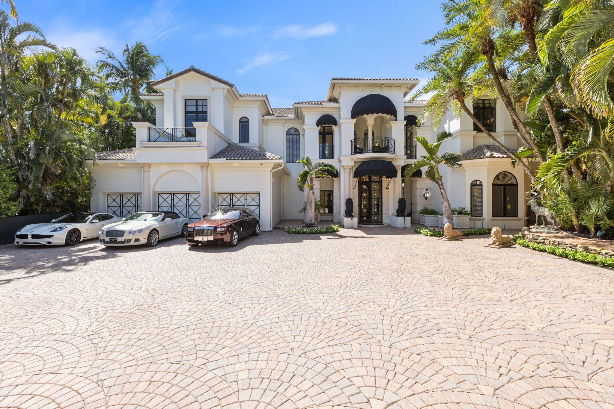 SPECTACULAR MIZNER LAKE ESTATES GATED MANSION