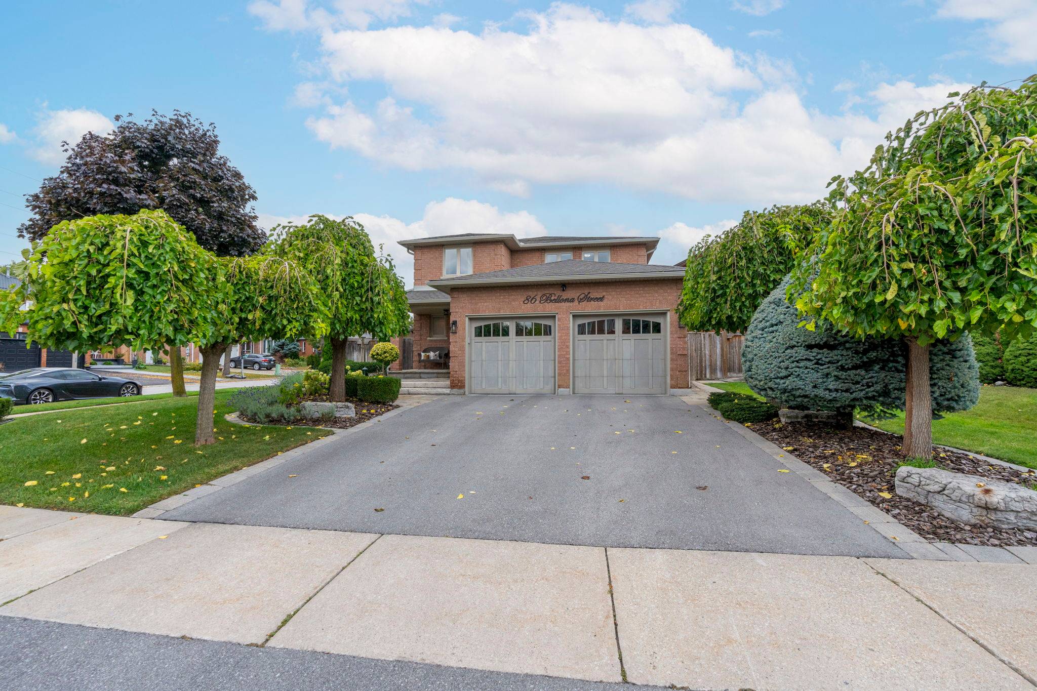 Upgraded 4 Bdrm Detached in West Woodbridge