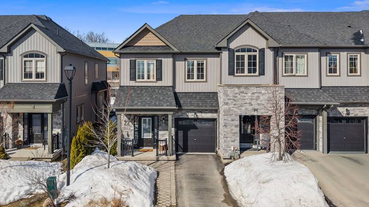 End Unit Townhome in Upper North Ward Orillia
