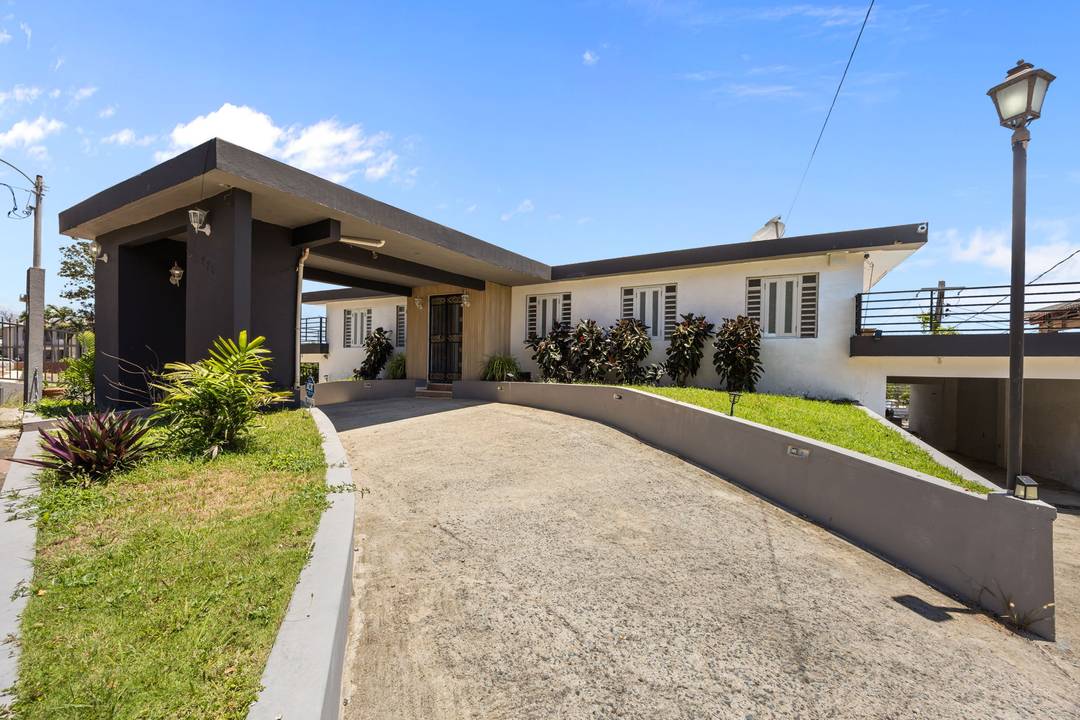 Income-Producing Multifamily with Pool Minutes from SJU Airport