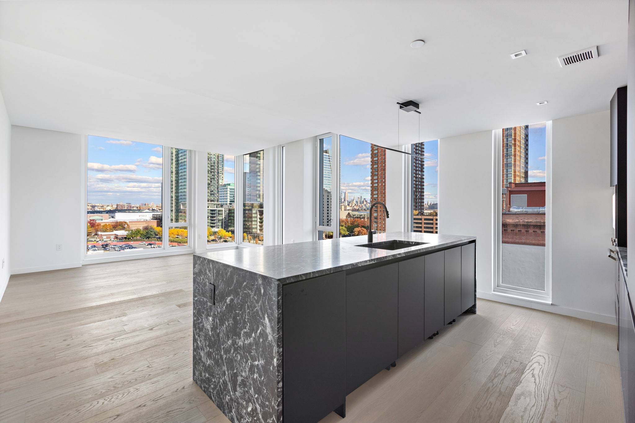 New Construction - Ultra Luxurious Condo in The Heart of Downtown Jersey City