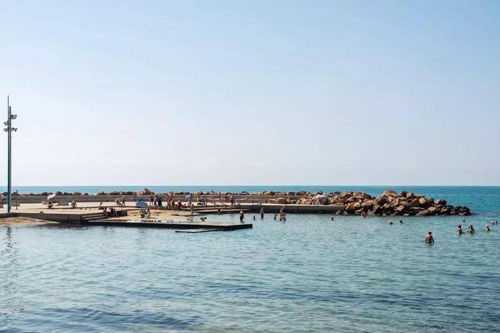 NEW CONSTRUCTION WITH 2 BEDROOMS AND 2 BATHROOMS WITH DRESSING ROOM AND PANTRY ON THE 2ND LINE OF PLAYA DEL CURA!!!!!