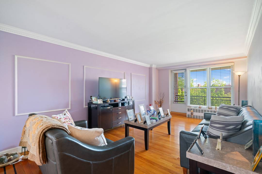 Enchanting Mint One Bedroom under 400k – What YOU Are Looking For Is Available!