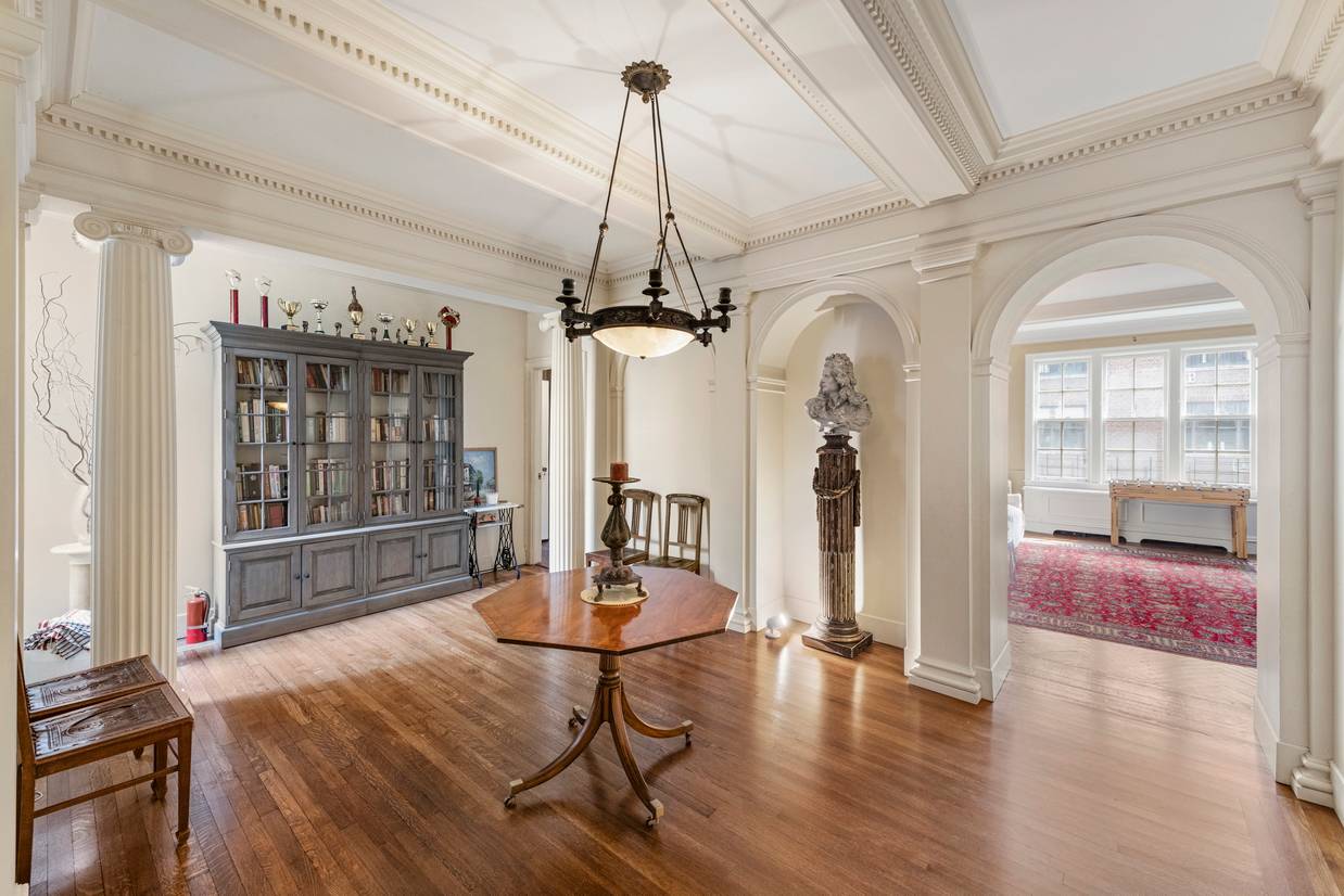 Luxurious 4 Bedroom Park Avenue Duplex