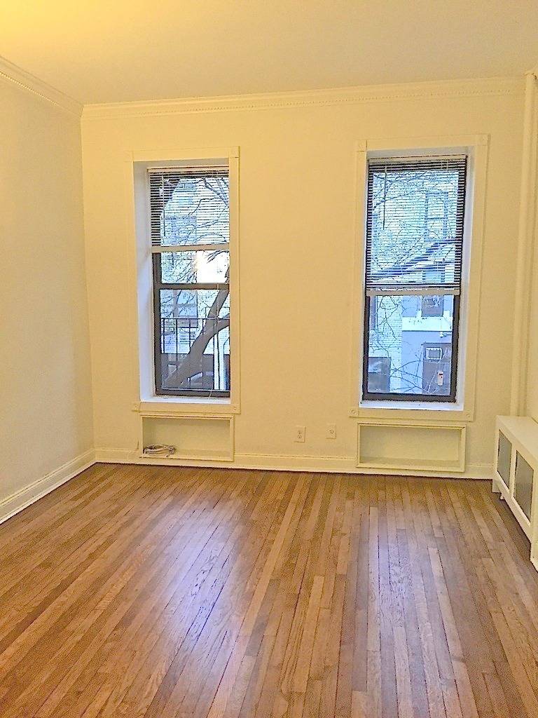 Large Renovated Studio. Tree-lined Street. $2000