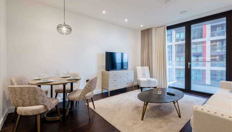 Luxury 1 bed 1 bath apartment in Nine Elms, SW11