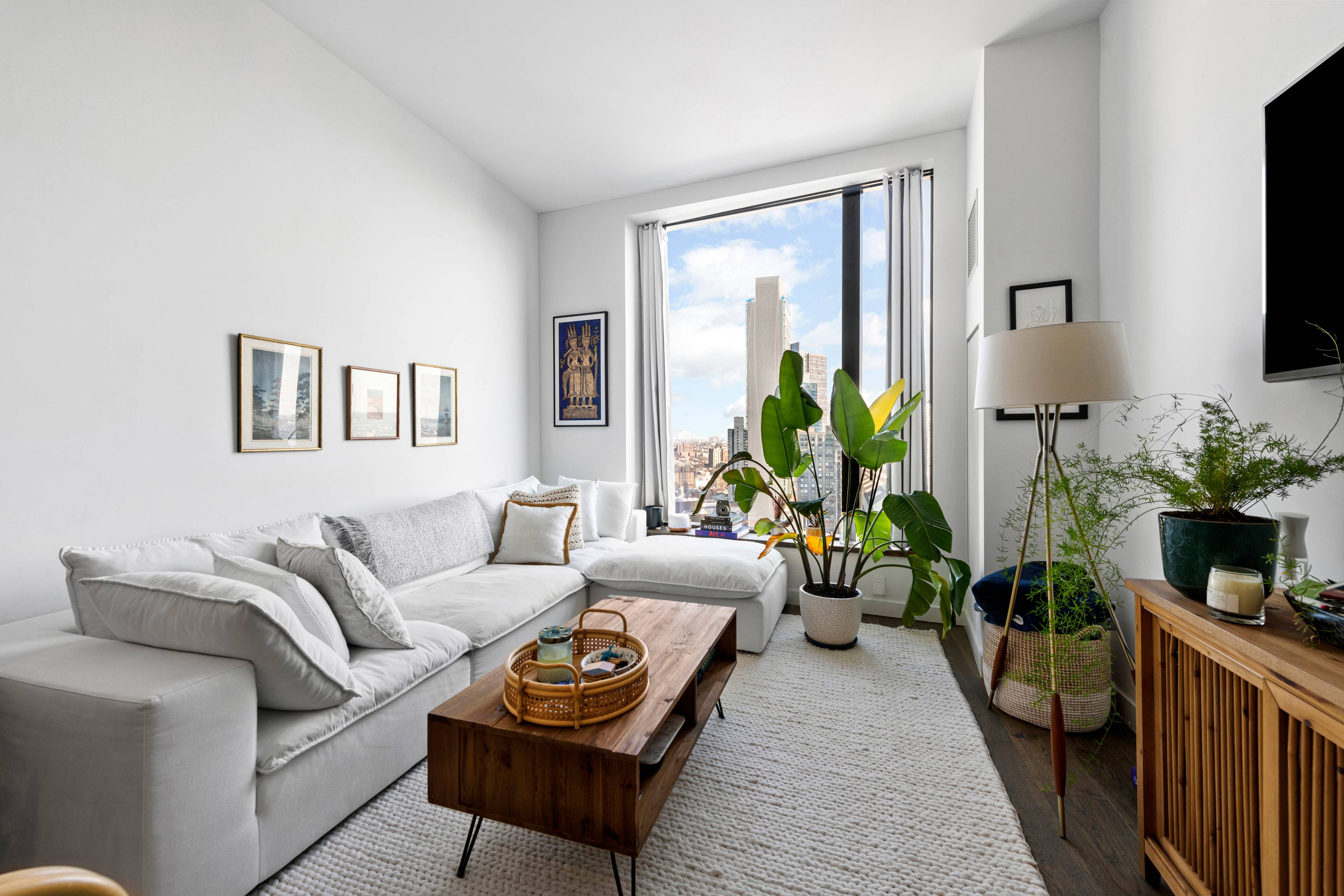 Gorgeous One Bedroom at The Fully Equipped 11 Hoyt!