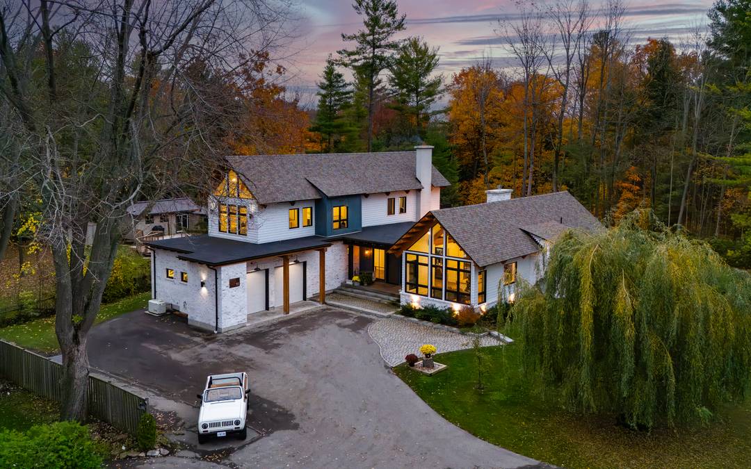 3/4 Acre Lot In Serene Sutton West, Ontario