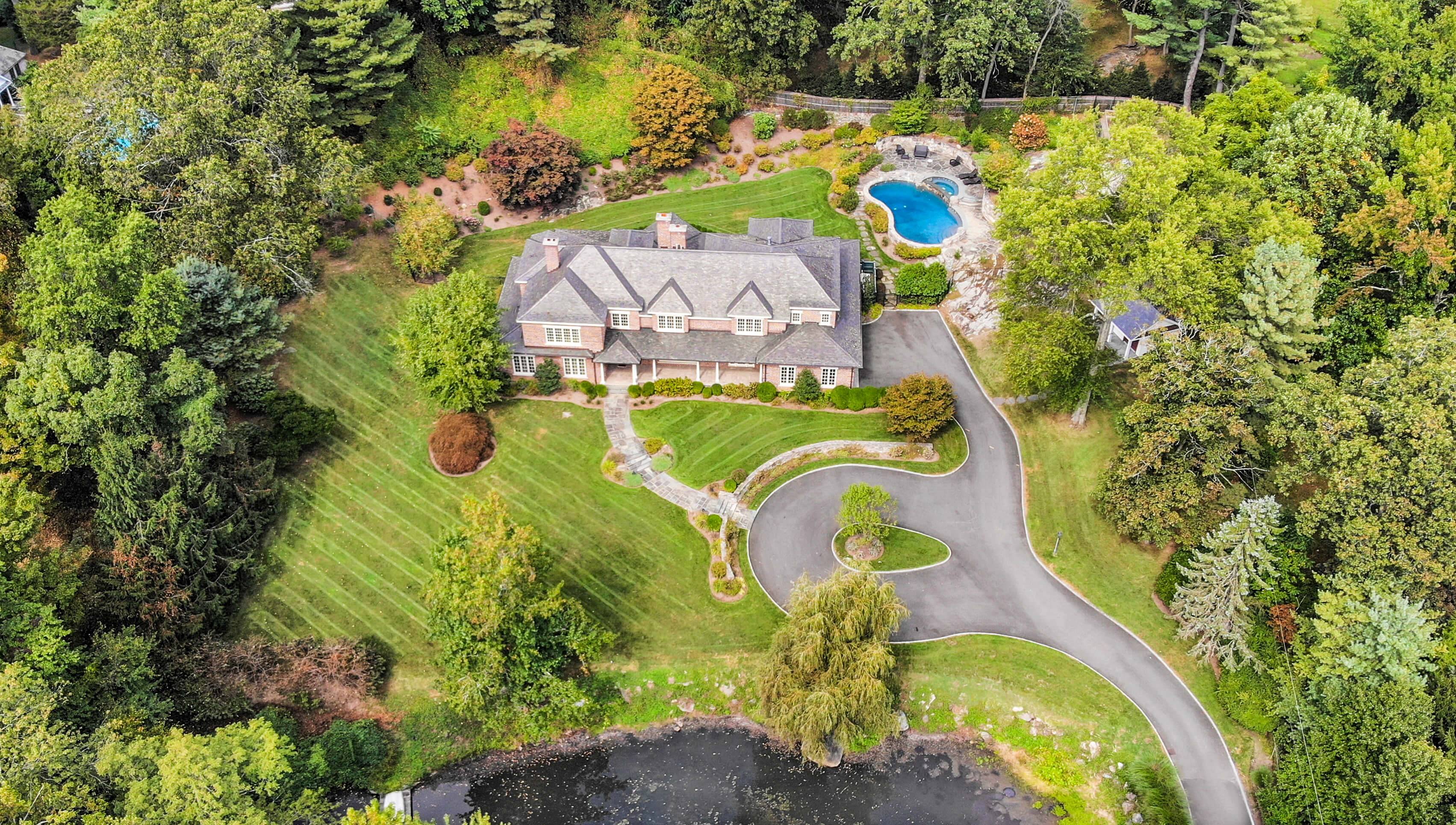151 Clapboard Ridge Rd, Greenwich, CT 06831