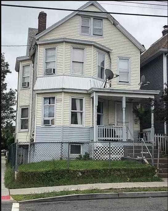 114 Joyce Kilmer Ave, New Brunswick, NJ 08901