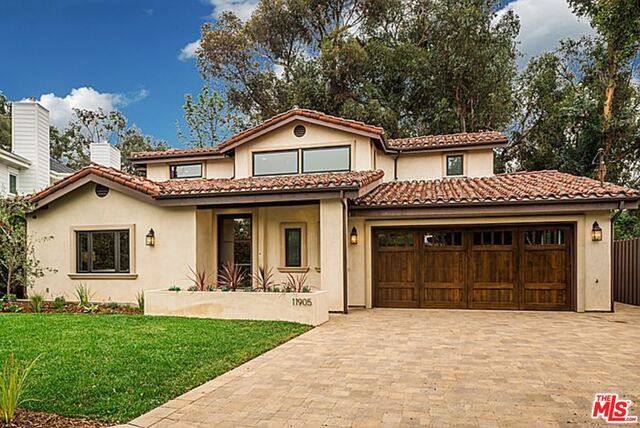 A Retreat in the Heart of Brentwood