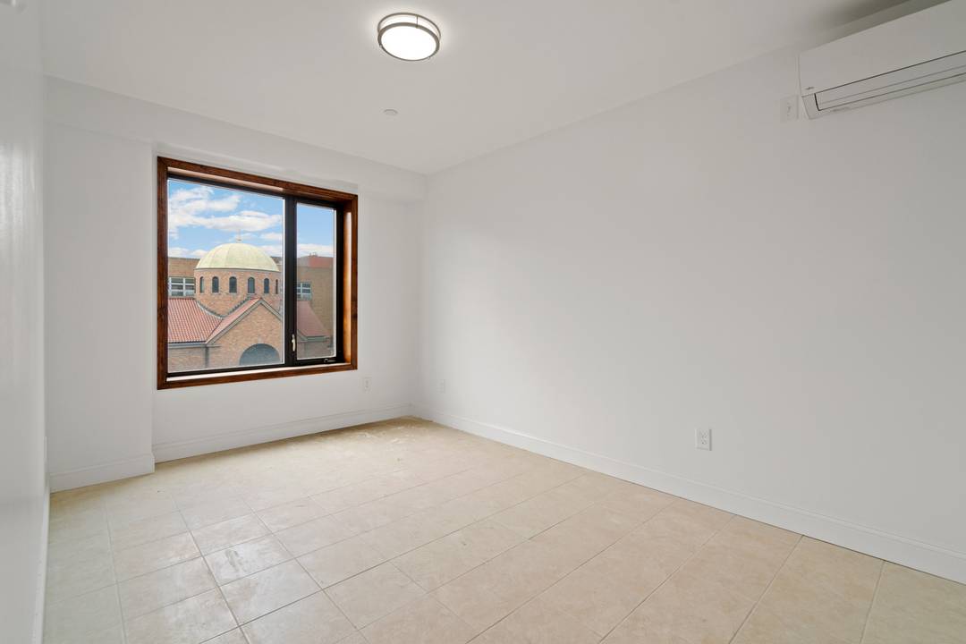 Prime Astoria--Elevator Building--Brand New