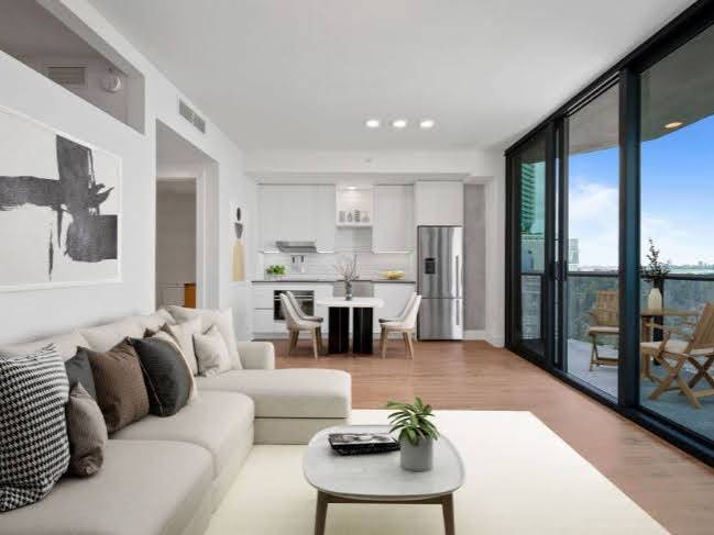 MIAMI NEWEST Luxury Building In Downtown, Available Now - 1BR/1BA 38th Floor Amazing Home