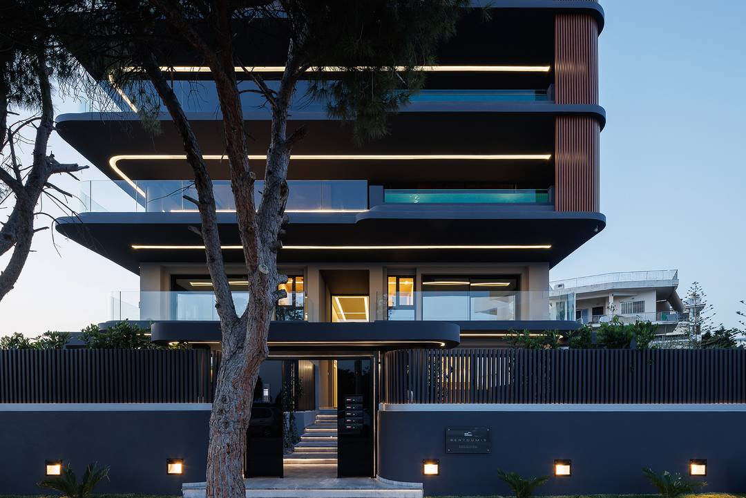 EXCLUSIVE GROUND & FIRST FLOOR MAISONETTE WITH POOL