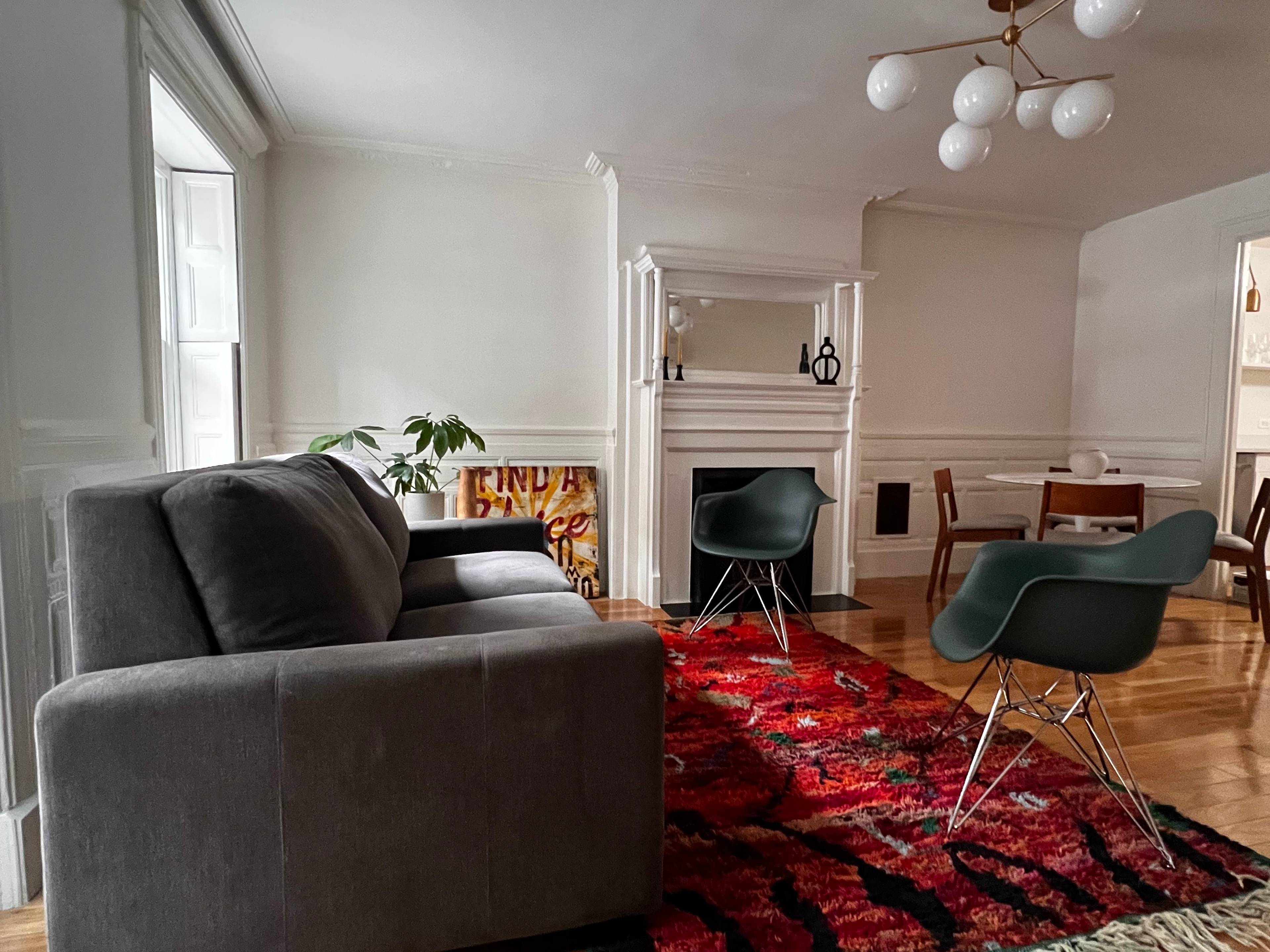 Stunning Stuyvesant Heights One Bedroom with outdoor space !
