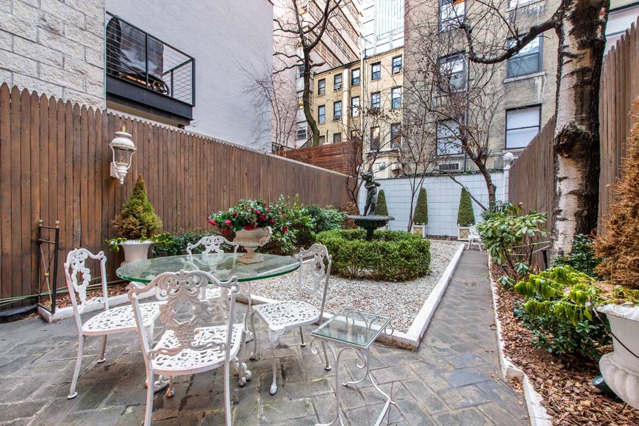 Stunning Garden Duplex Townhouse - Heart of UES Next to Bloomingdales