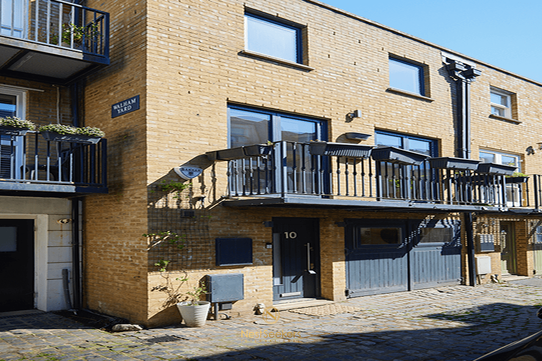 Prime Mews Oasis: Stylish, Spacious, Serene