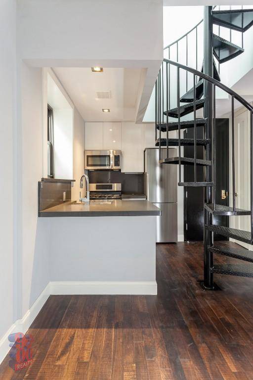 UNIQUE 2 BEDROOM IN LES