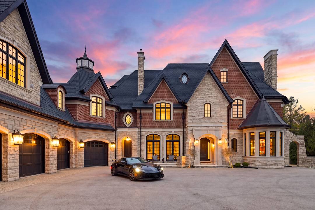 Architecturally Designed Custom Estate in King City