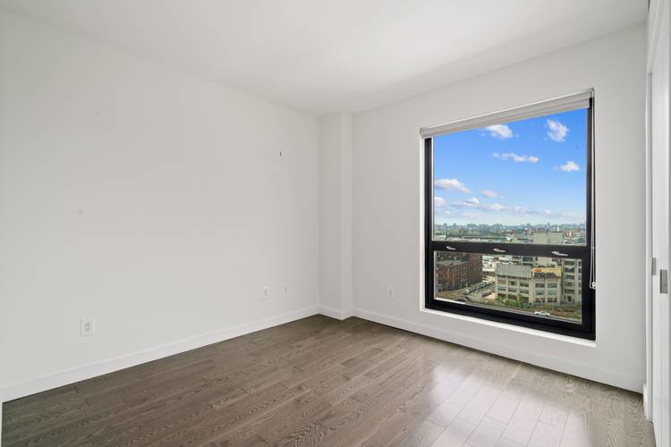 W/D-In Unit--Large Livingroom--True 1 Bed--No Fee