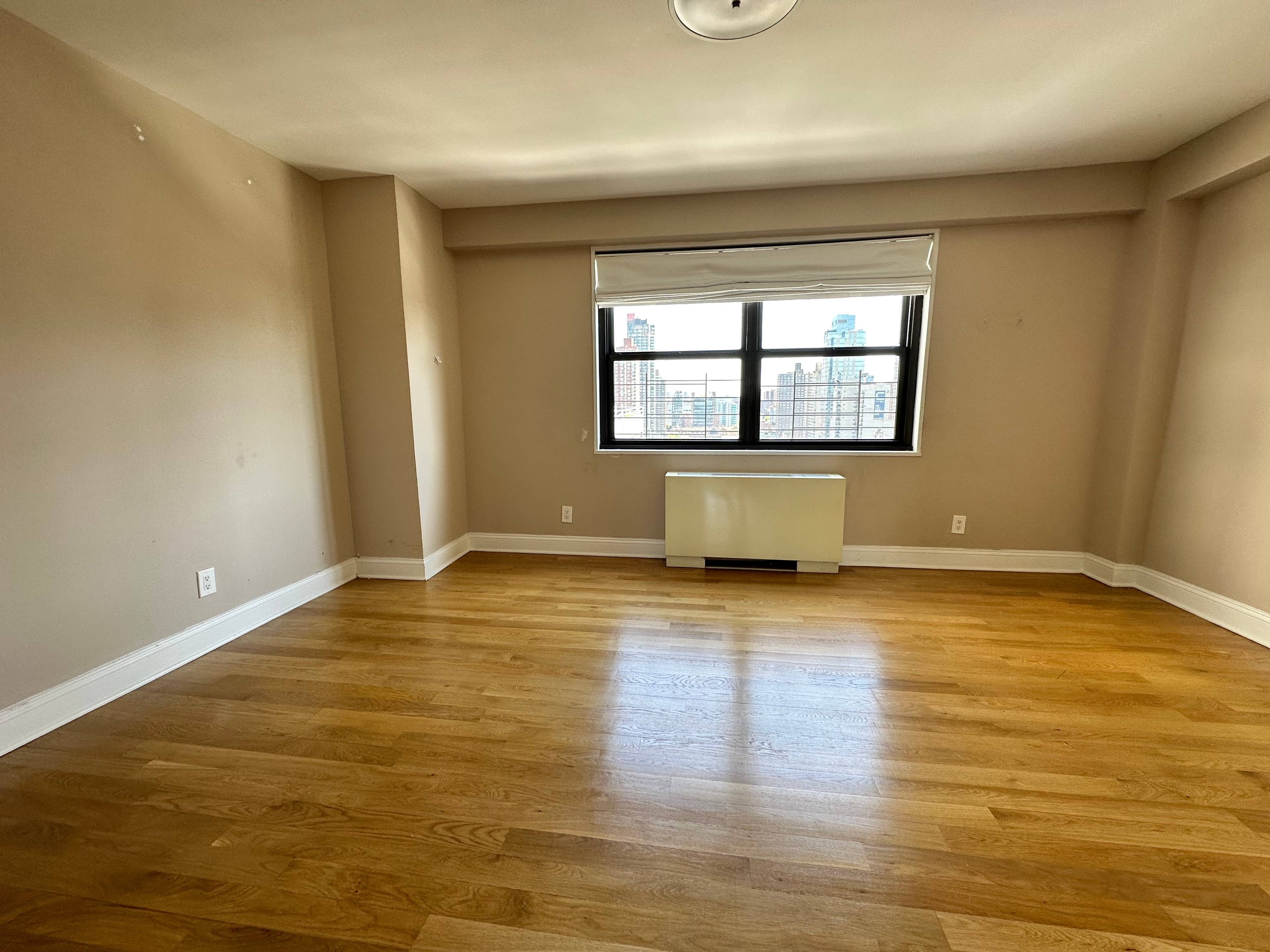 No Fee 2 Bed / 2 Bath Corner Unit in Full Service Upper East Side Building, W/D in Unit