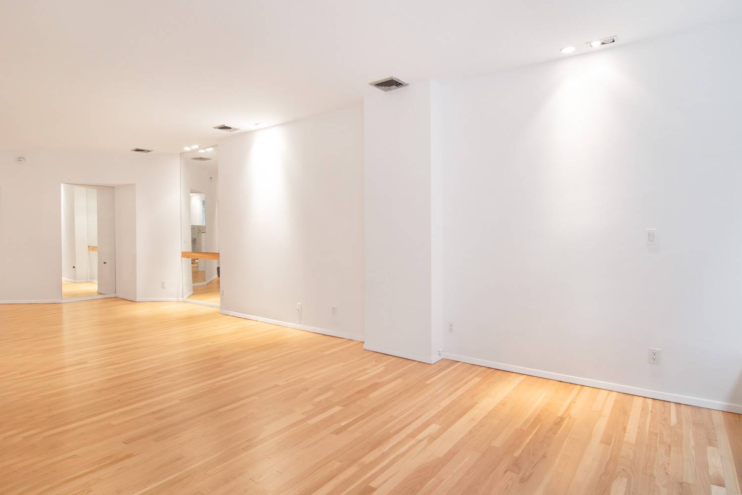 MIDTOWN WEST - DUPLEX OFFICE/GALLERY