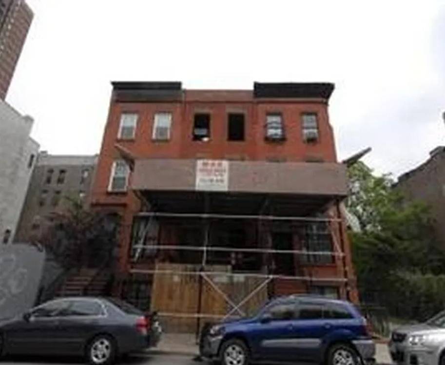 Multi Family at 159 E 121st St