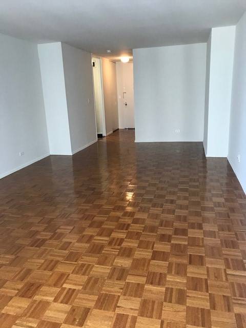 2 room studio No Fee, 3 months Free, in Luxury Upper East Side Building with  River Views