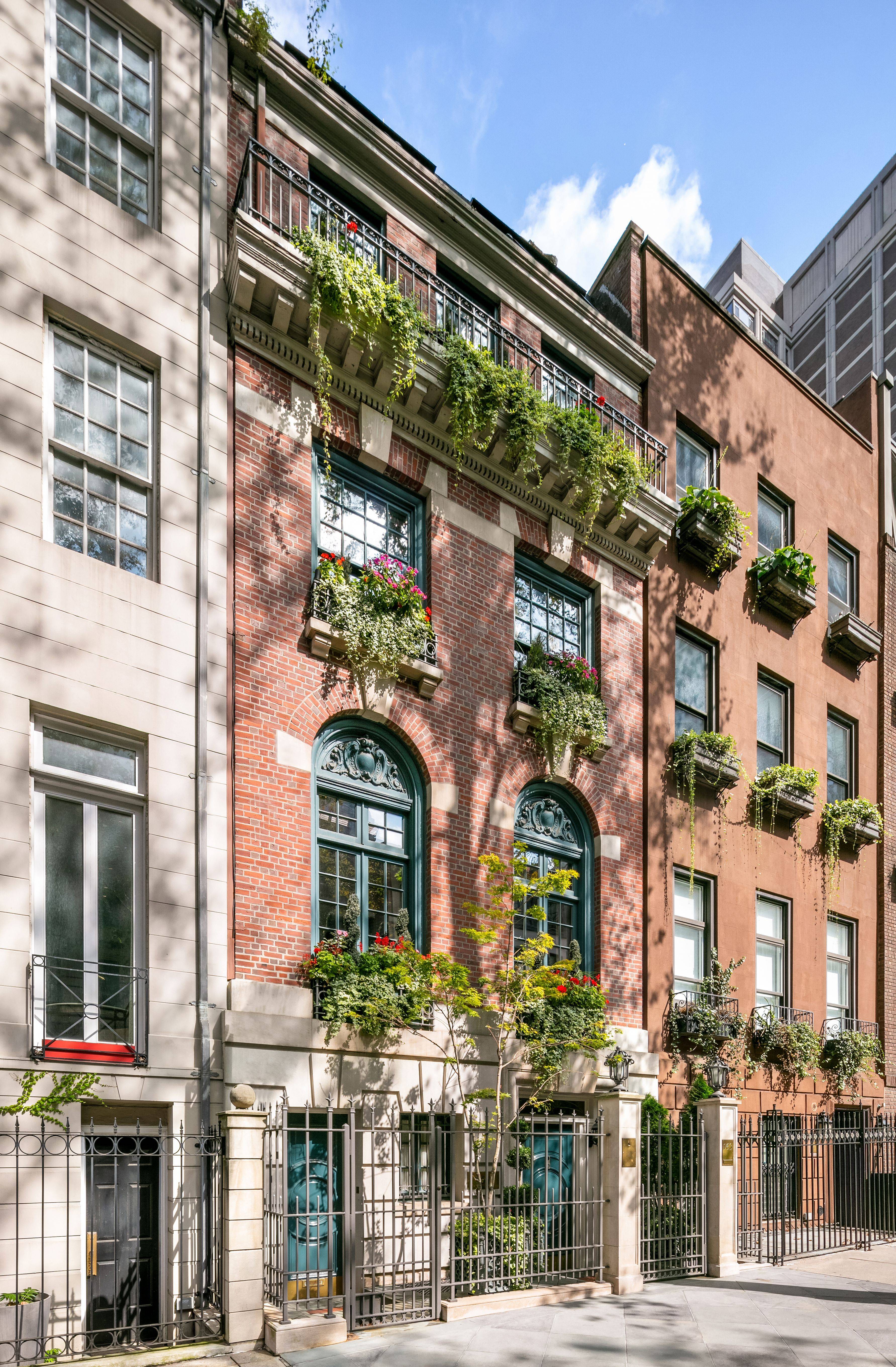 163 EAST 64TH STREET  |  THE TOWNHOUSE  | 8000SF SUBLIME PERFECTION