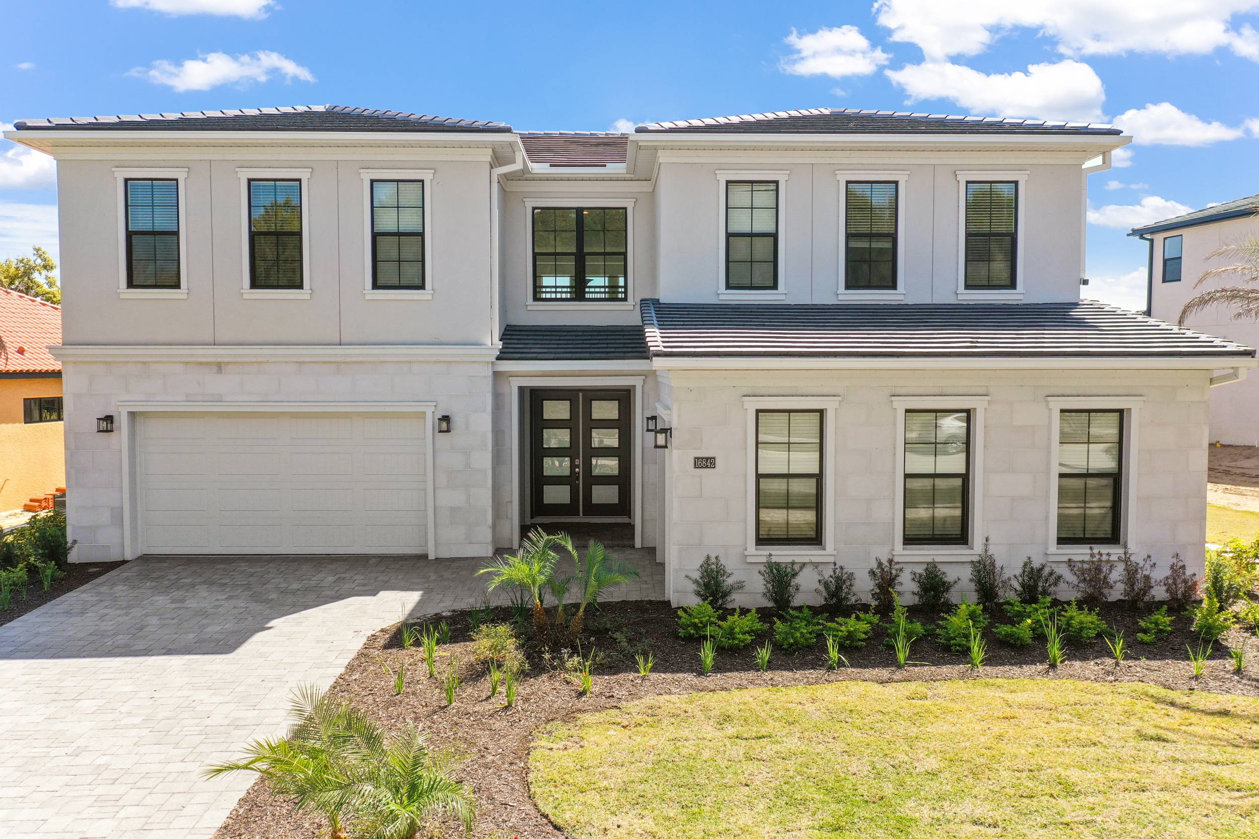 Beautiful new build 4 bedroom home in Italian Inspired Florida golf estate