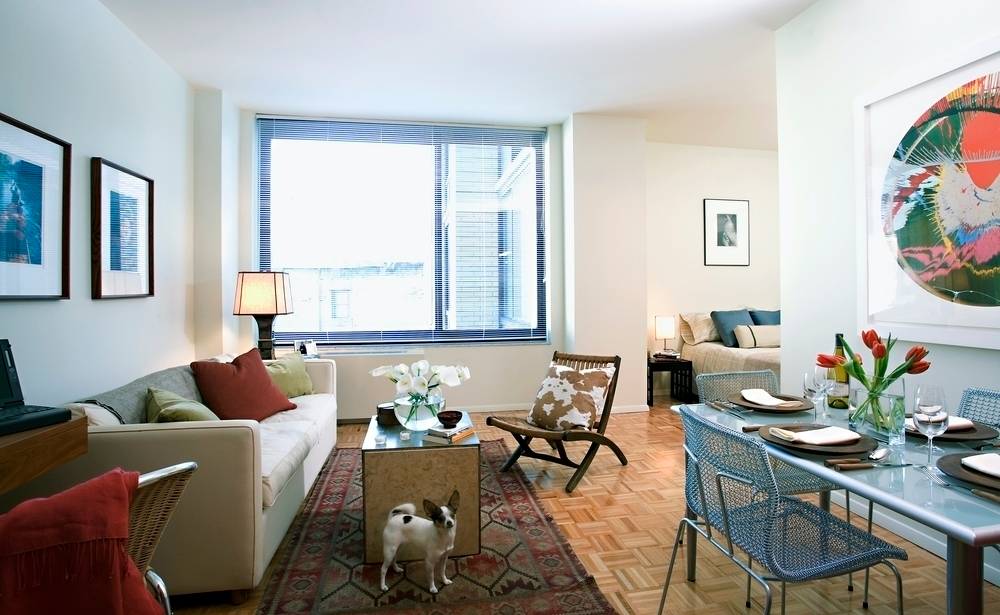 No fee, Studio/ 1 bath, Great Chelsea location, W/D in unit