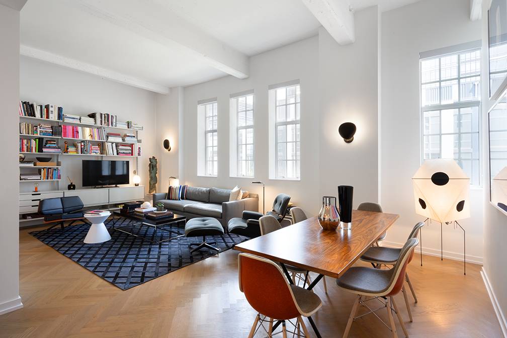 THE CROWN JEWEL OF AUSTIN NICHOLS HOUSE