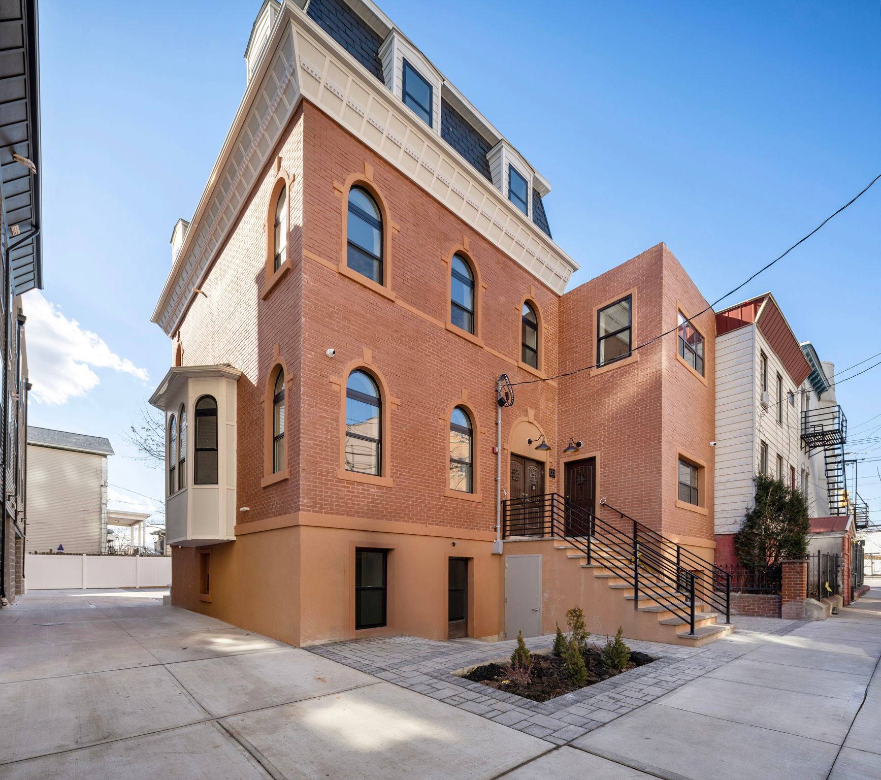 Modern Luxury Meets Historic Charm at Clifton Place – Private Parking Included!
