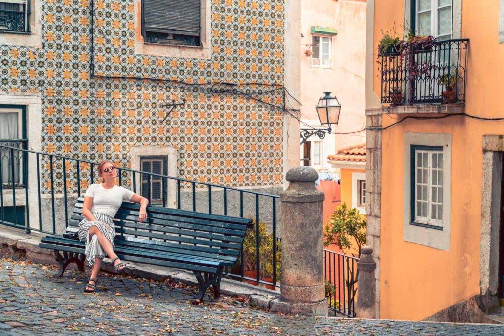 1+1 BEDROOMS APARTMENT IN LISBON´S MOST TRADITIONAL NEIGHBORHOOD | INVESTMENT OPPORTUNITY
