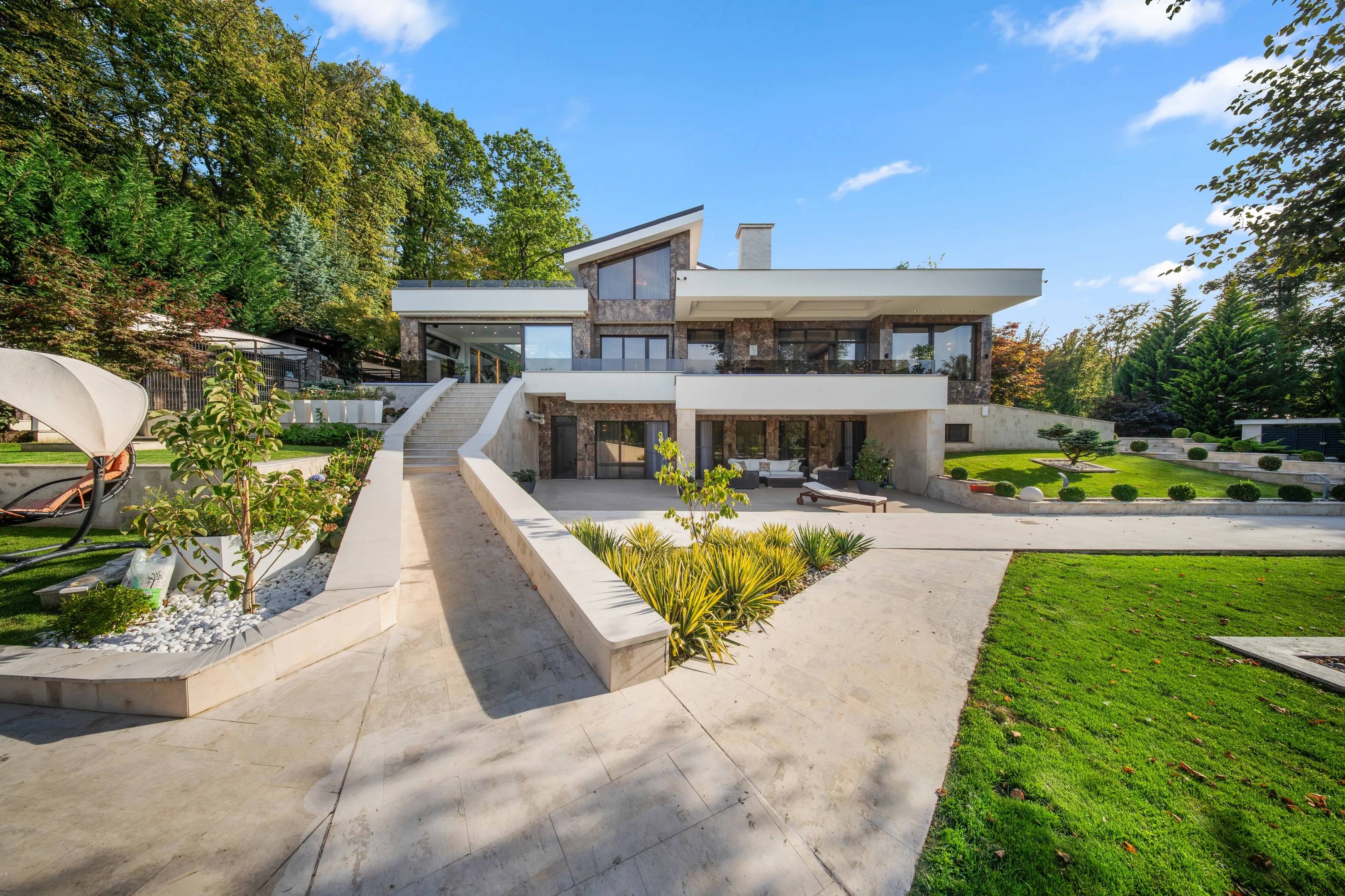 A Contemporary Private Estate with Indoor Pool and Serene Garden Setting