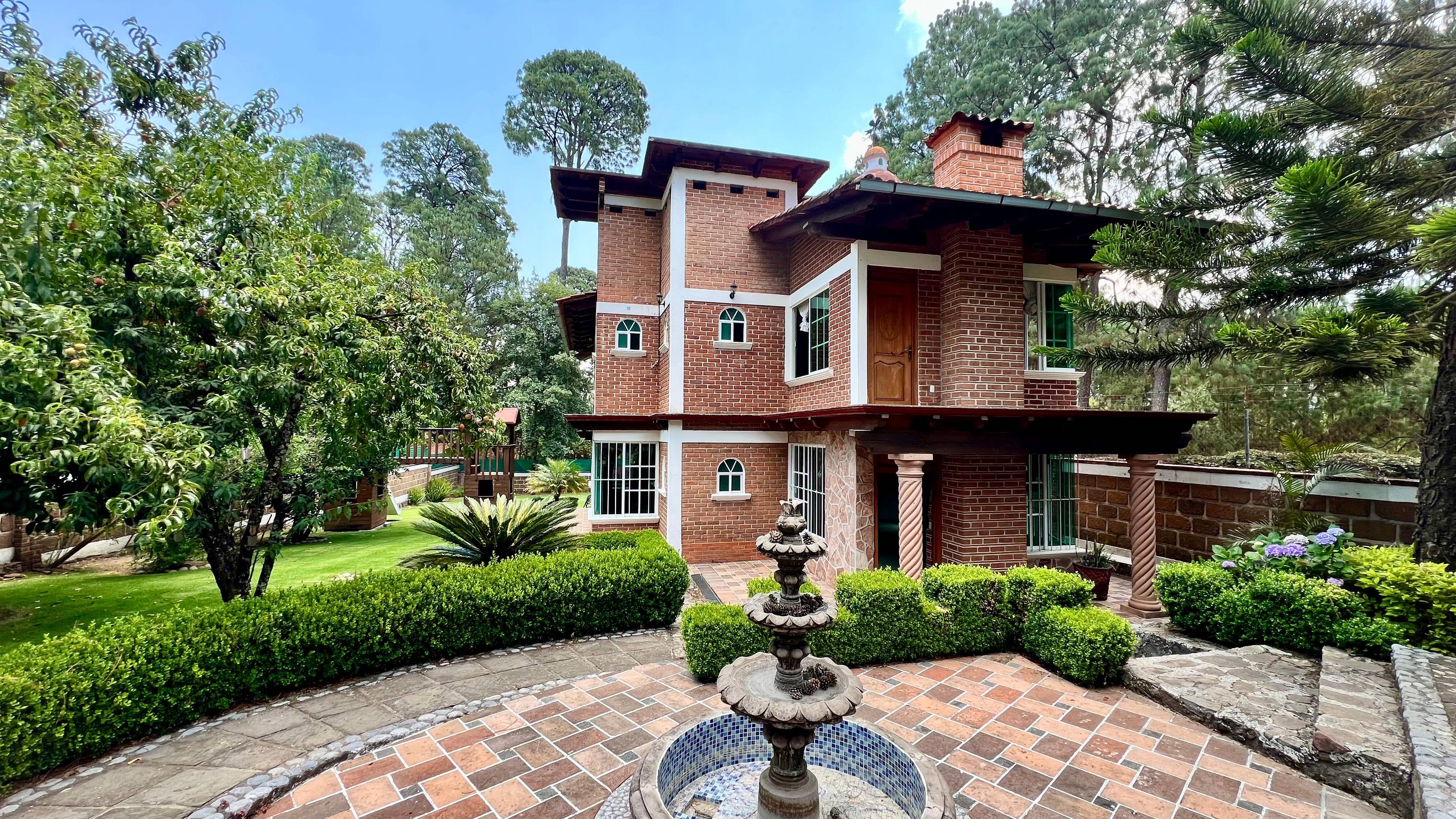 Rustic-Style House for Sale in Avándaro