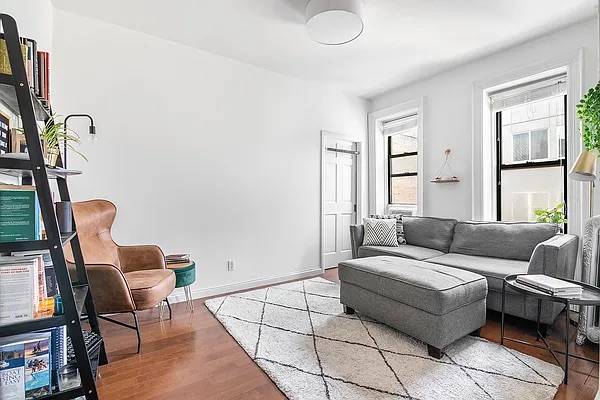 Hells Kitchen One Bed