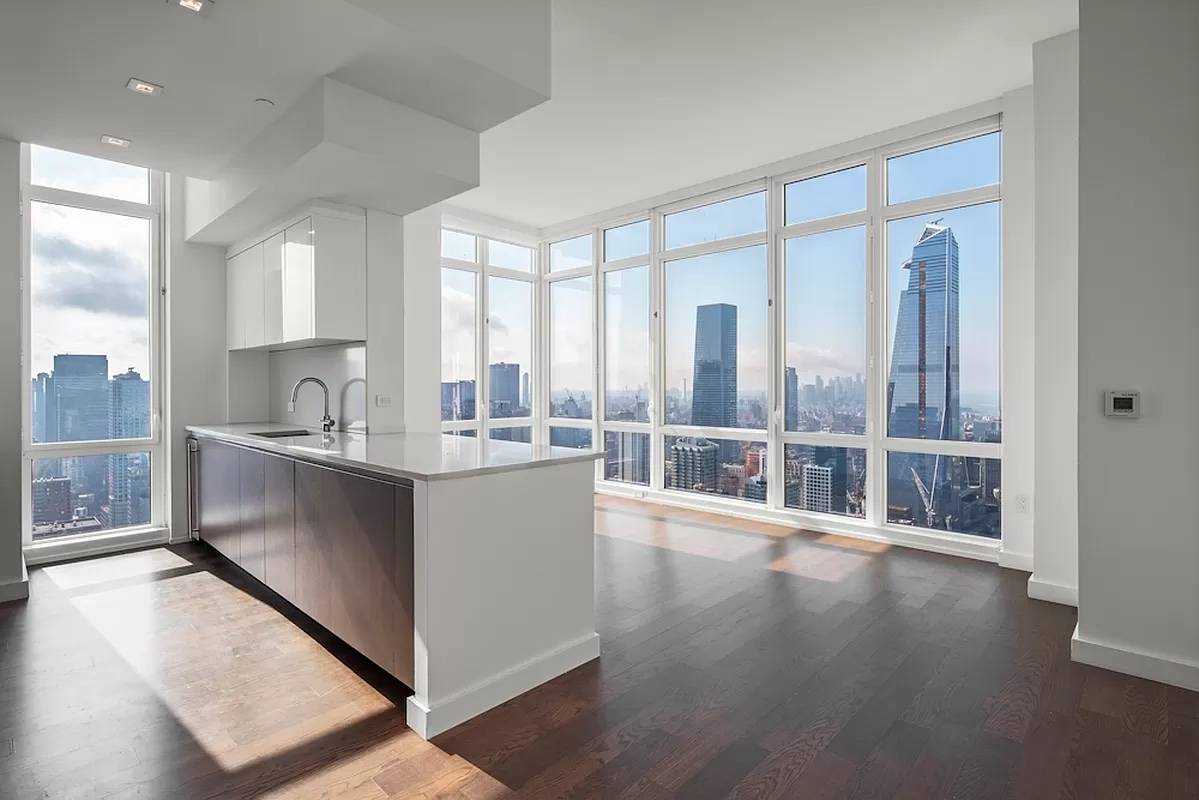 NO FEE LUXURY 2 BEDROOM IN MIDTOWN WEST