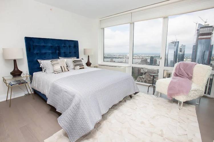 2-BEDROOM/2-BATH IN LUXURY CHELSEA BUILDING