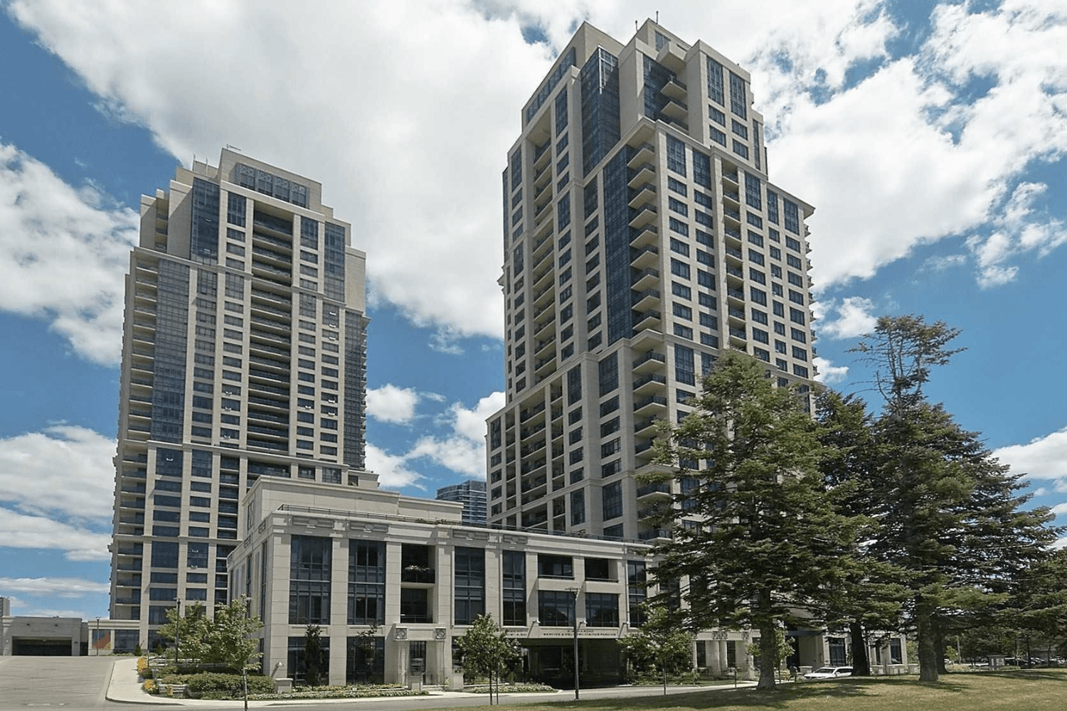 Gorgeous 1 Bedroom Suite