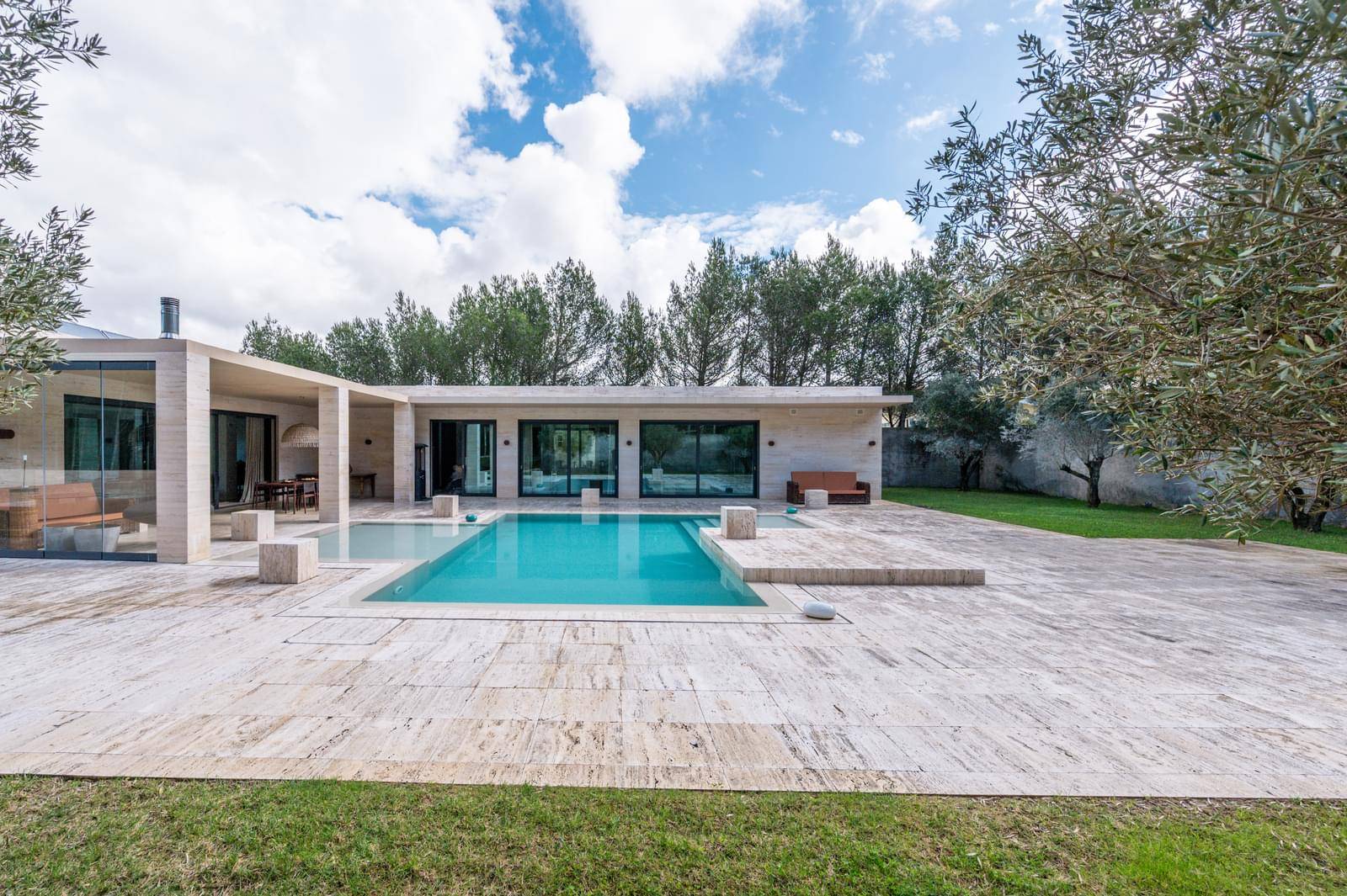 Private Estate | 4+2 Bedroom | Heated Pool | Nature Setting | Private Grounds | 10min To Beach