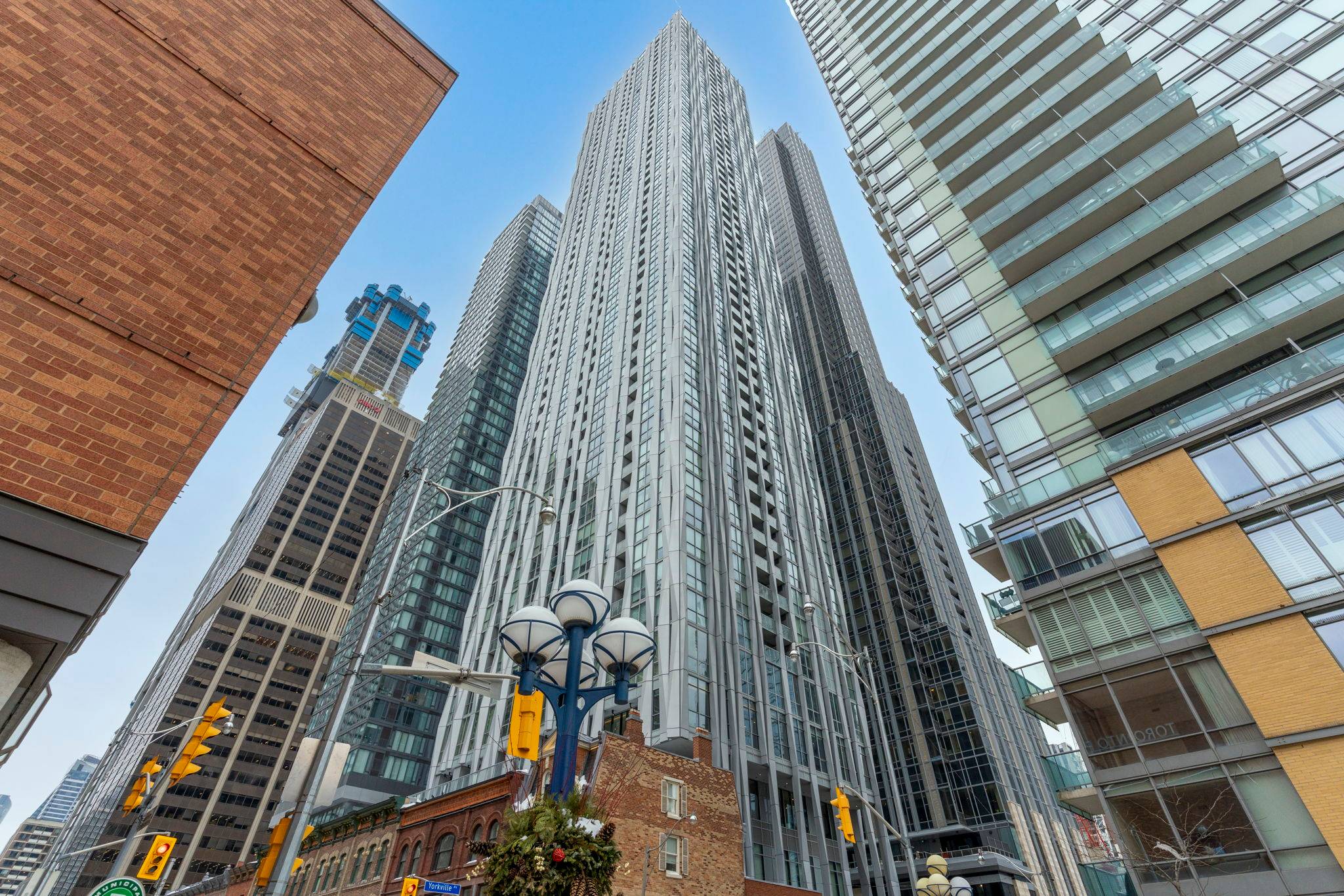 Prestigious Luxury Condo in the Heart of Toronto's Most Coveted Neighbourhood