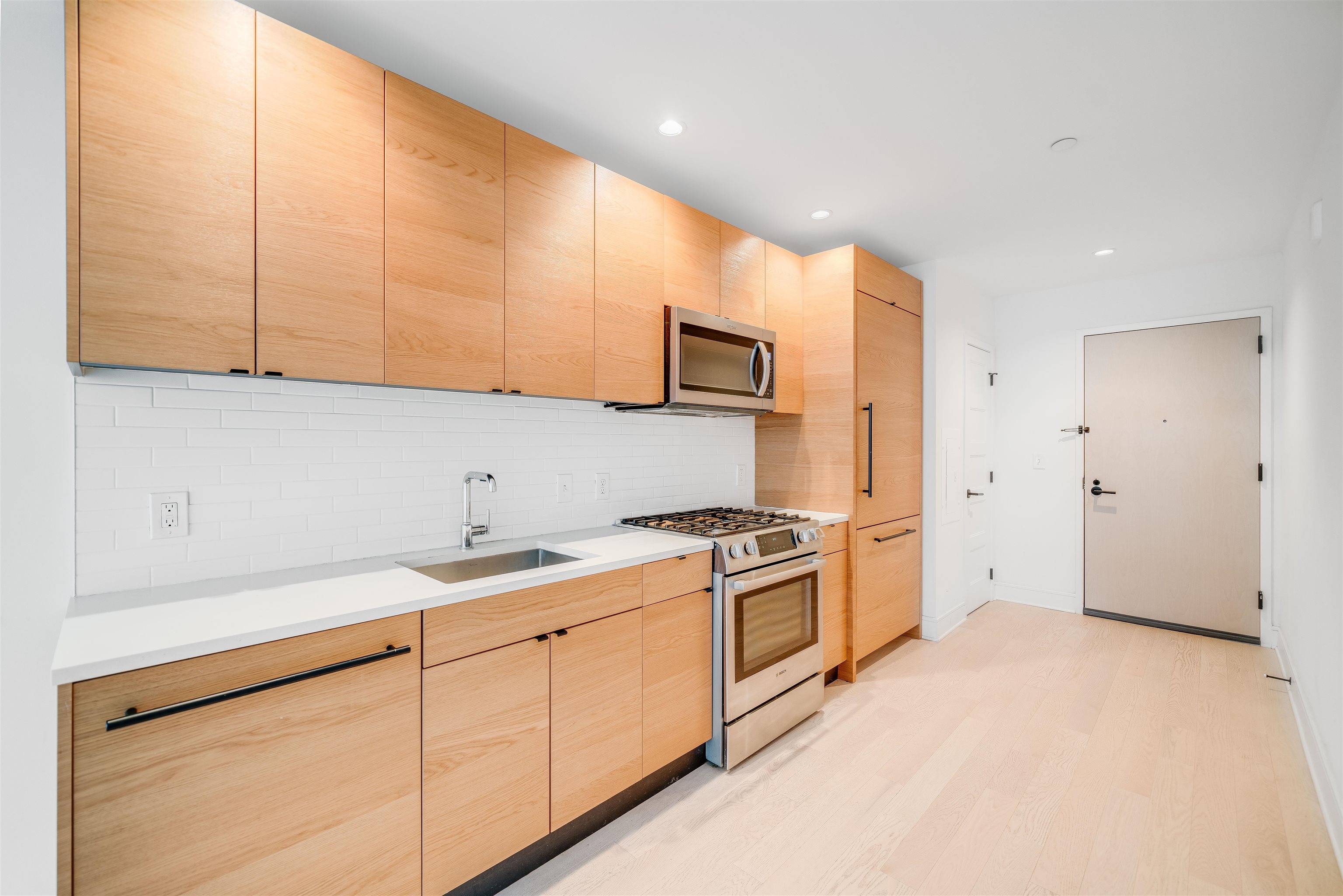 Open and Bright One Bedroom Condo in the Heart of Downtown Jersey City