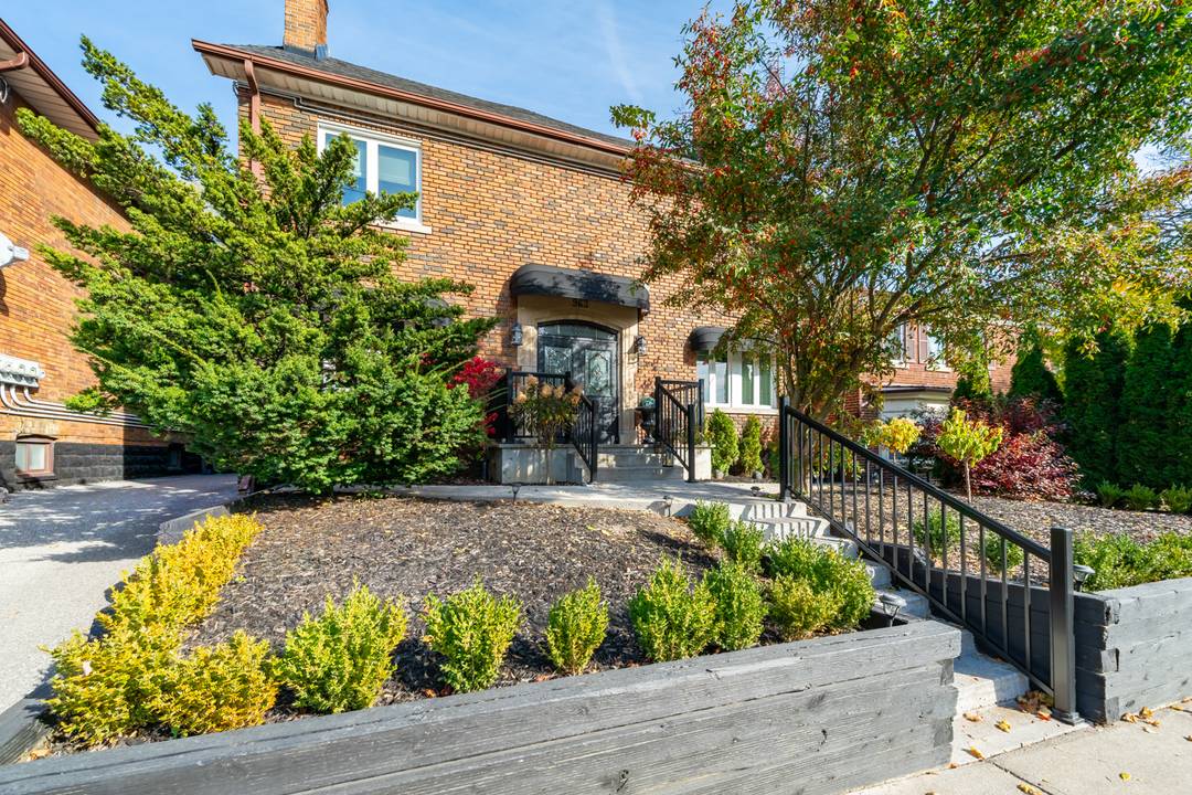 Prime Chaplin Estate Gem