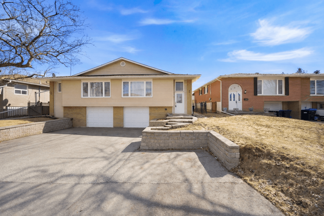 Raised Bungalow In Desirable Bradford Location