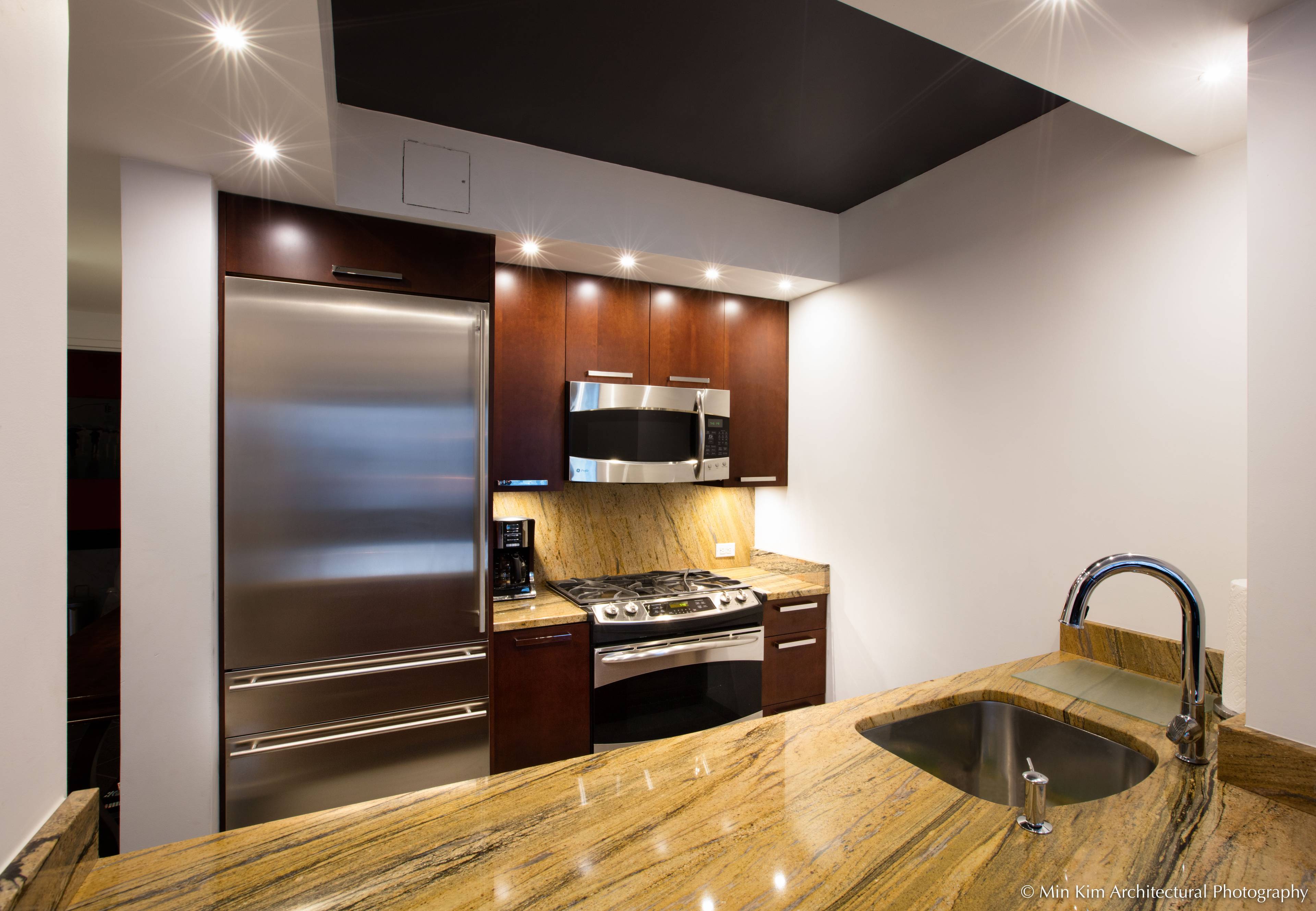 Grand FURNISHED NO FEE One Bedroom, Two Bath for Rent
