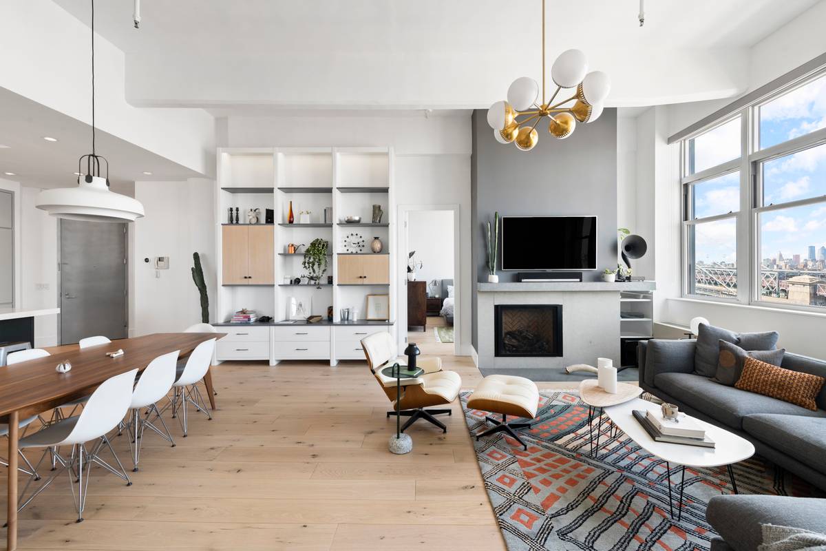 ICONIC WILLIAMSBURG LOFT WITH NYC SKYLINE & RIVER VIEWS