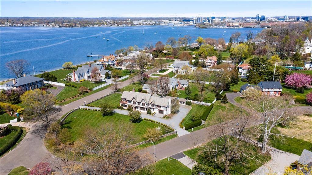 86 Rogers Road, Stamford, CT 06902